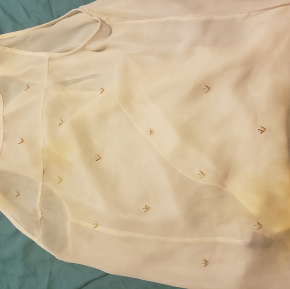 Top - Picture 3 of 4